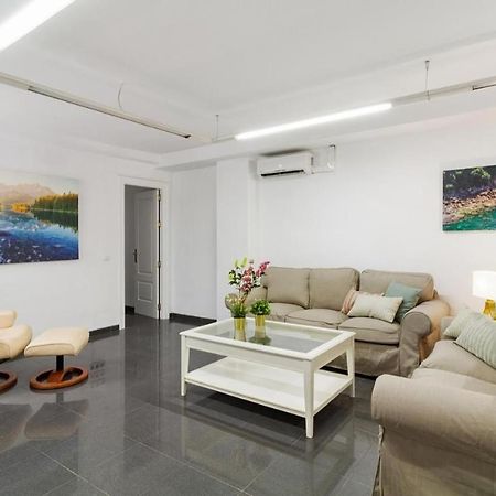 Ferienwohnung Amplio Piso En Atarazanas Málaga Exterior foto