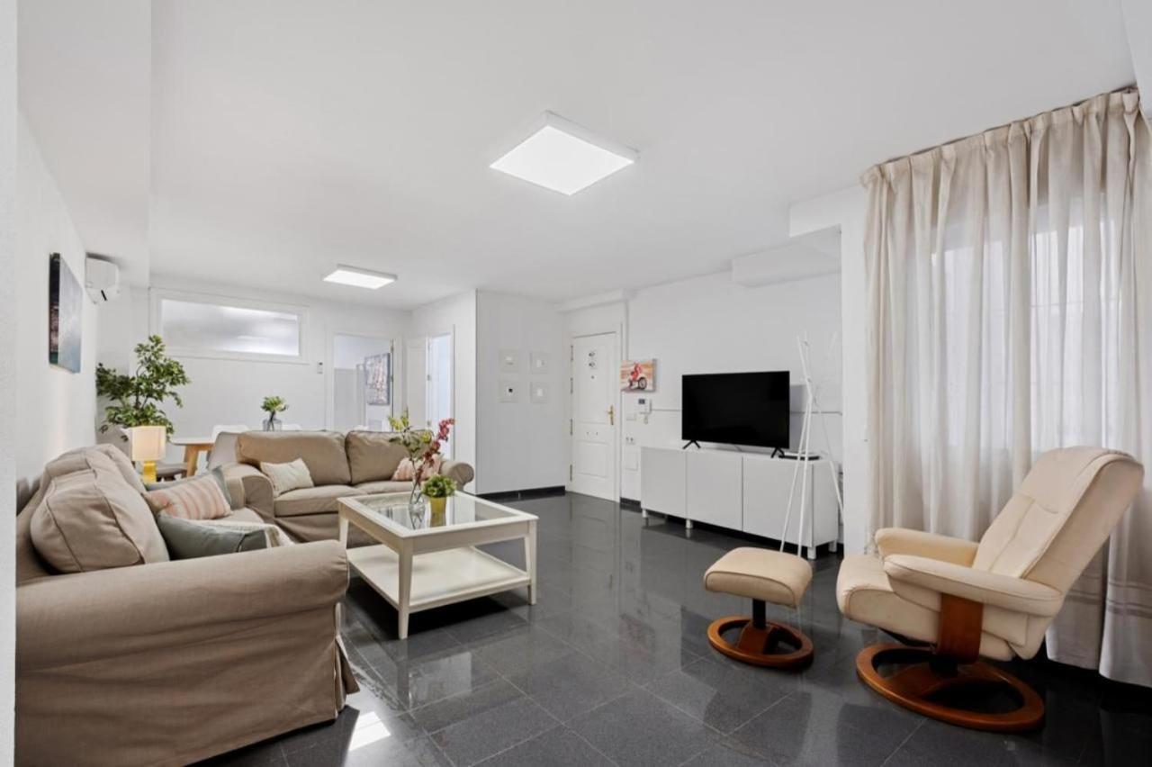 Ferienwohnung Amplio Piso En Atarazanas Málaga Exterior foto