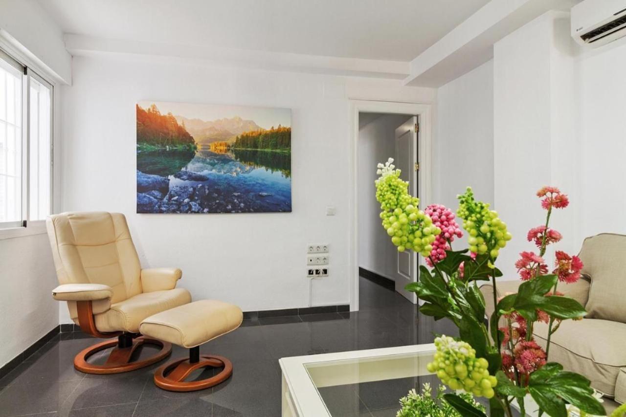 Ferienwohnung Amplio Piso En Atarazanas Málaga Exterior foto